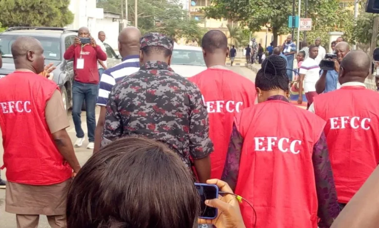 May 29: Corrupt governors, other politicians planning to flee Nigeria – EFCC alerts