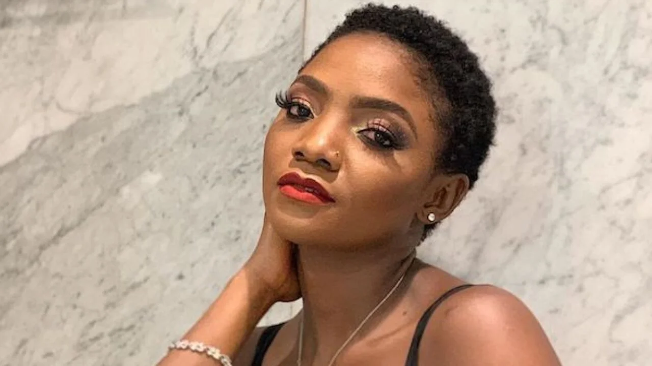 Nigeria breaks my heart everyday – Singer, Simi laments